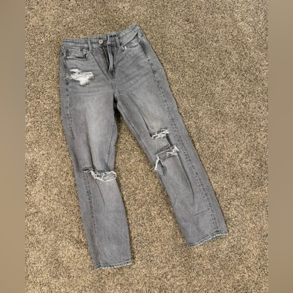 American Eagle Mom jeans size 2